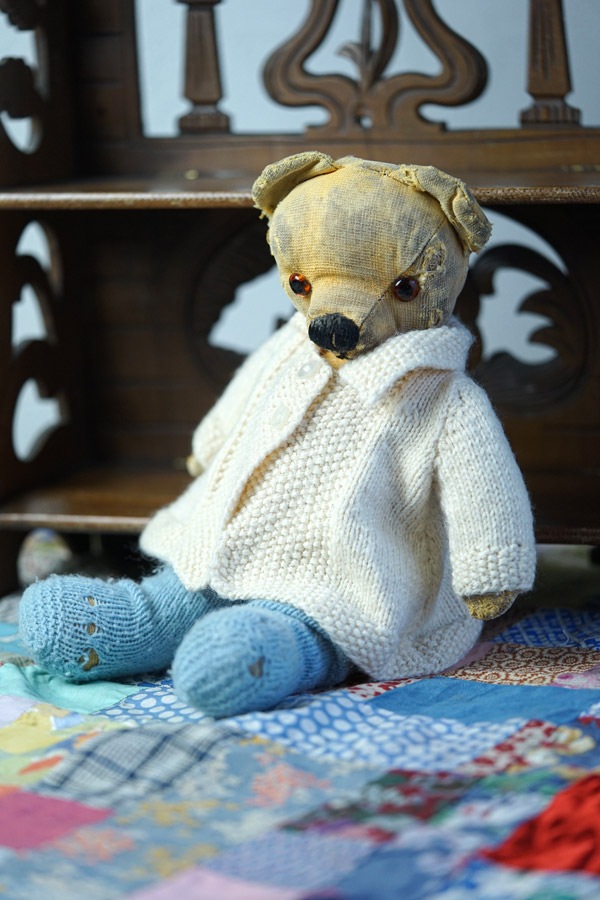 �����ꥹ�μ��ԤߤΥ��㥱�åȤȥ쥮�󥹤��夿�٥�35cm 1930ǯ�� gt-1078