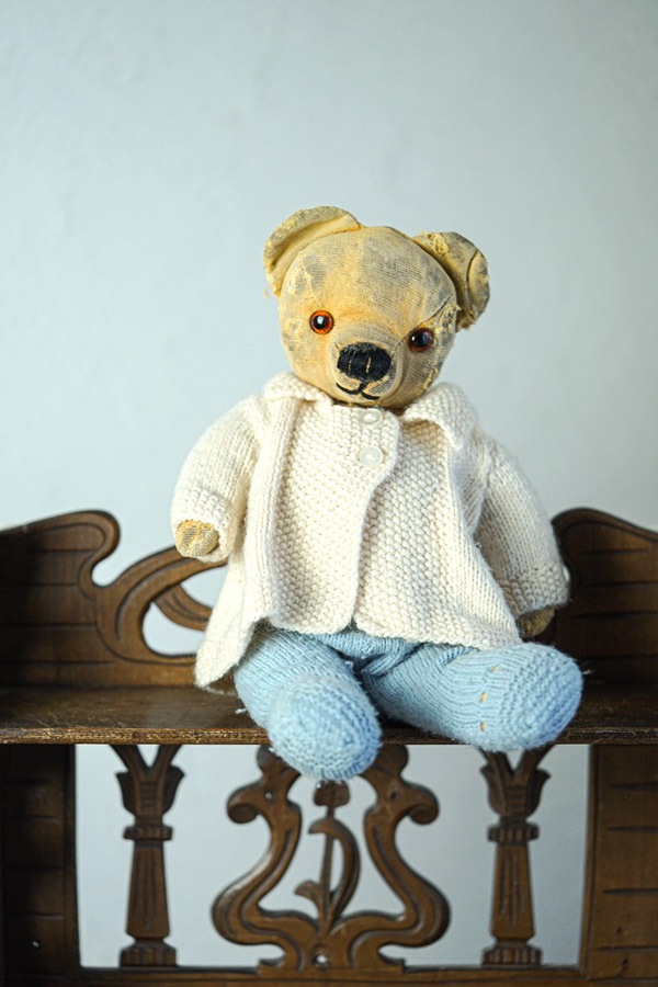 �����ꥹ�μ��ԤߤΥ��㥱�åȤȥ쥮�󥹤��夿�٥�35cm 1930ǯ�� gt-1078