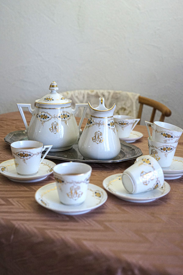 ✴︎一点もの✴︎アンティーク海外旅行フランス　REMY MARTINリモージュ　陶器 ✴︎一点もの✴︎アンティーク海外旅行フランス REMY MARTIN