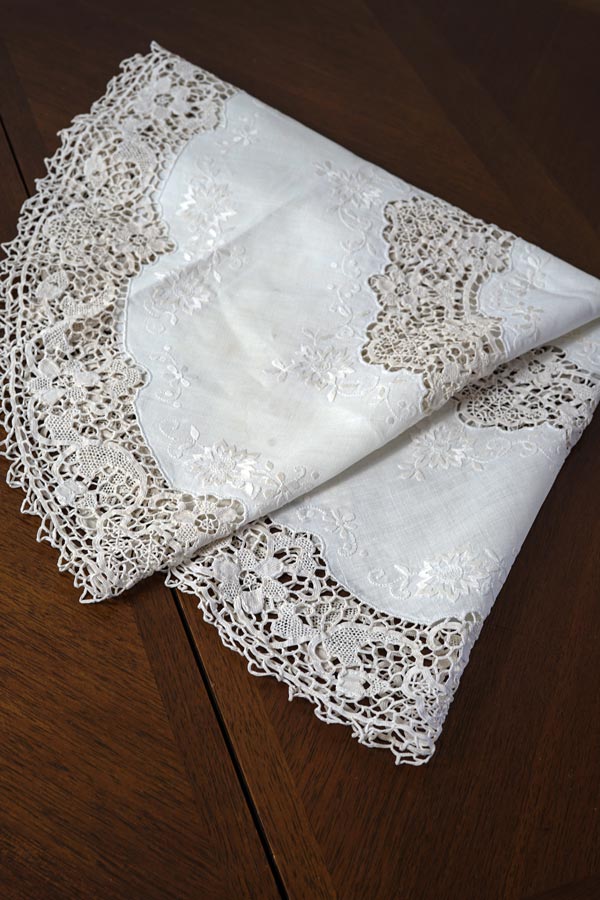 ����ƥ����� �߷��ˡ��ɥ�졼������Υۥ磻�ȥ���ɽ� �ơ��֥�졼����W85cm�� gla-2071