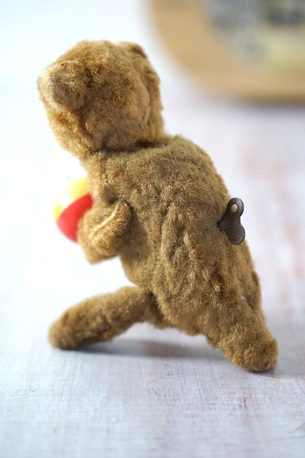 ���ɥ���������ޥ��ųݤ��Υޥ饫���򿶤�٥�16cm 1950-60ǯ�庢 gt-972