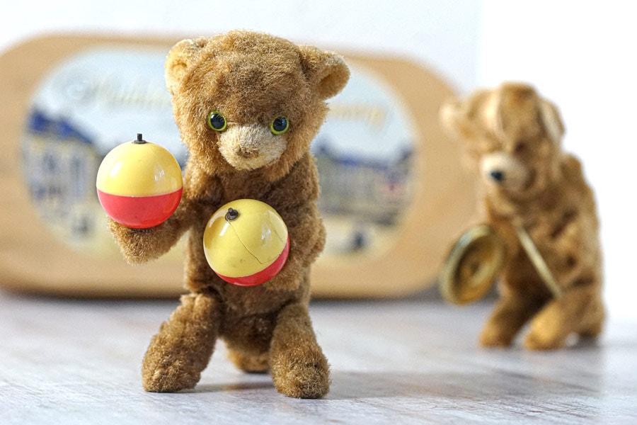 ���ɥ���������ޥ��ųݤ��Υޥ饫���򿶤�٥�16cm 1950-60ǯ�庢 gt-972