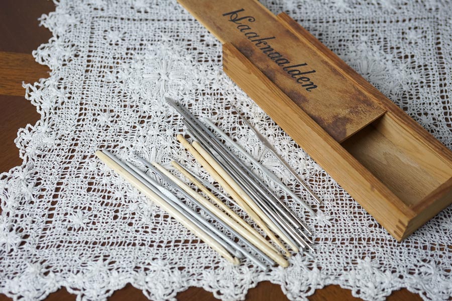 �ߥåɥ������꡼�Υ���������������������ܥå����ܤ�����17�ܥ��å�gs-1575