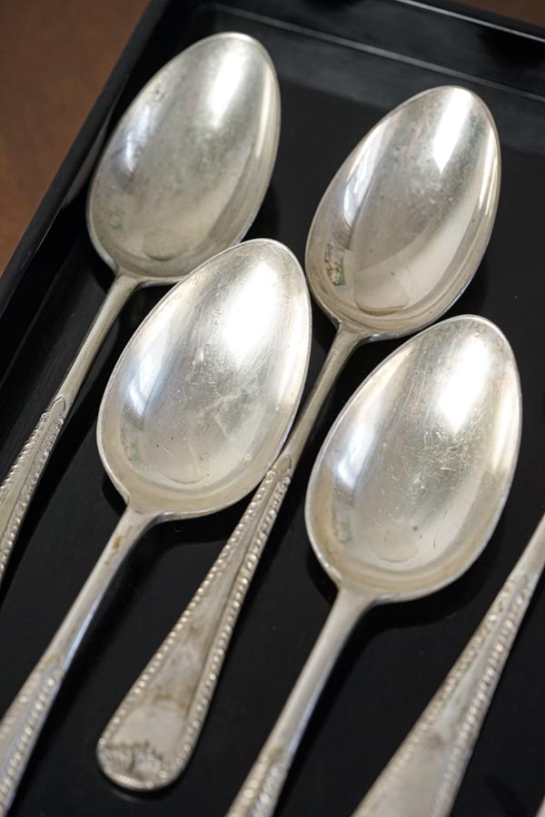 �ڥۥ�ǡ���������Υơ��֥��̤�ۥ����ꥹ������С��ץ졼�ȥǥ��ʡ����ס���5�ܥ��å� gc-1906