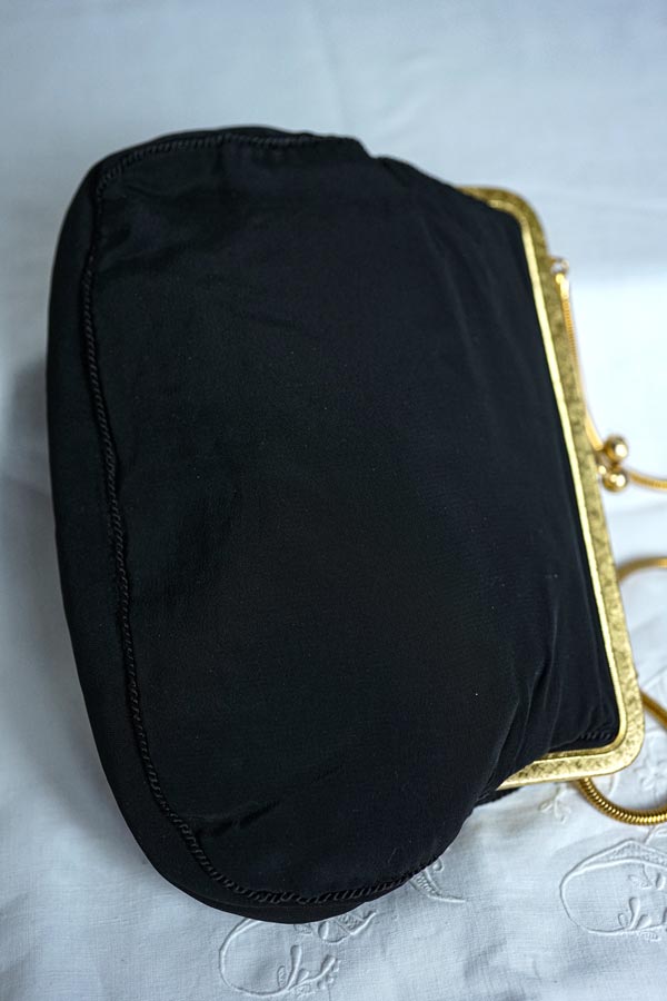 �����ꥹ�Υץ��ݥ��ɽ��ΥХå�24��16.5��3.5cm gb-329