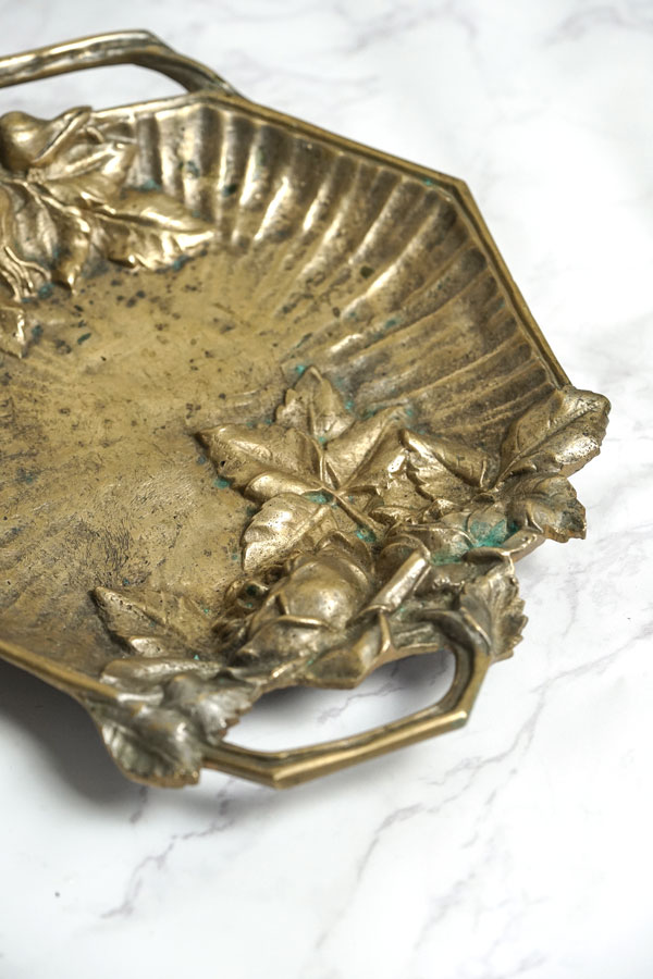 アンティークブロンズの薔薇のレリーフのトレー1870年代頃24×19