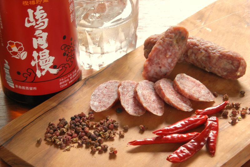 花椒入り焼酎麹発酵サラミ「嶋自慢の麦麹使用」　50ｇ以上/本