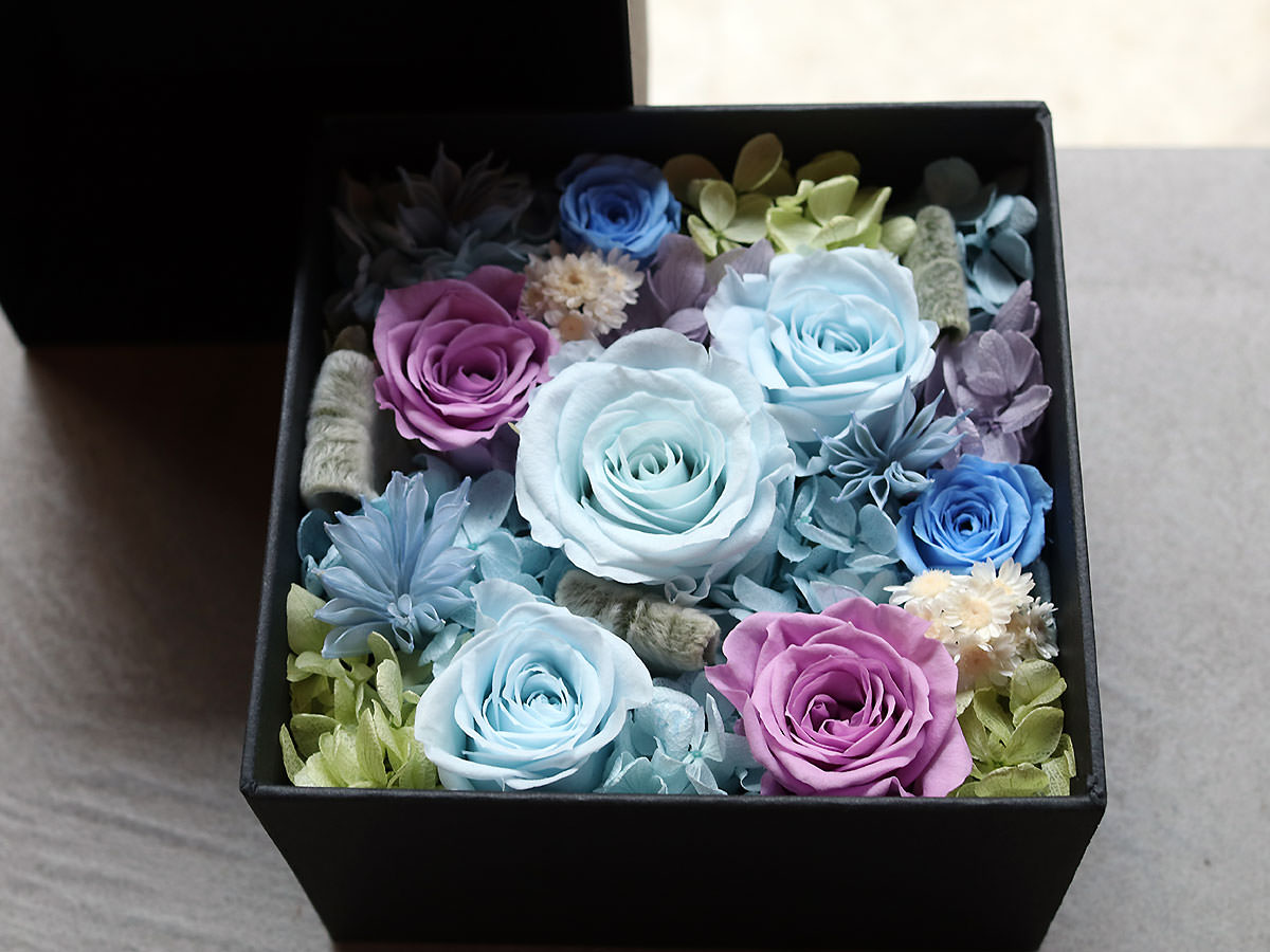 プリザーブドフラワー・スクエアボックスアレンジメント 001 | すべて