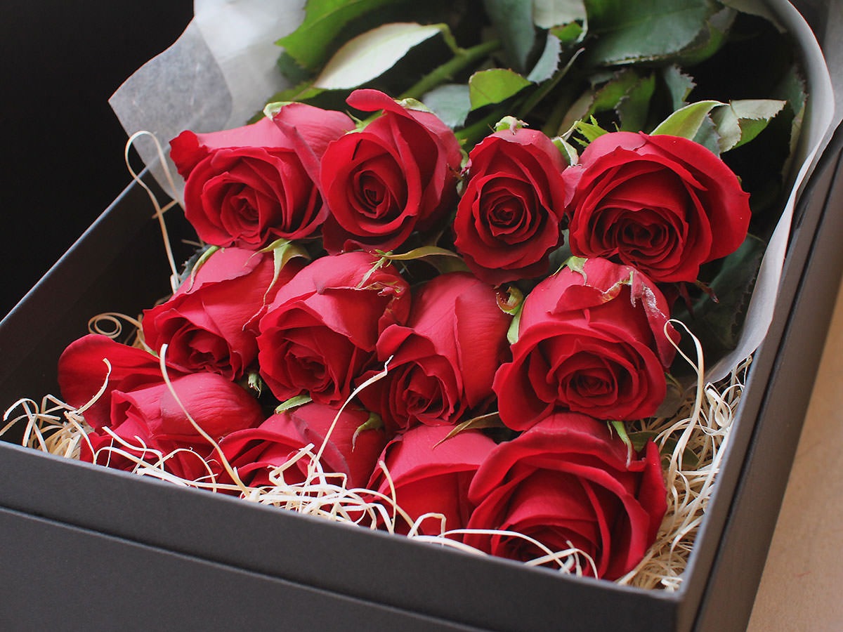 ダーズンローズィーズボックスブーケ