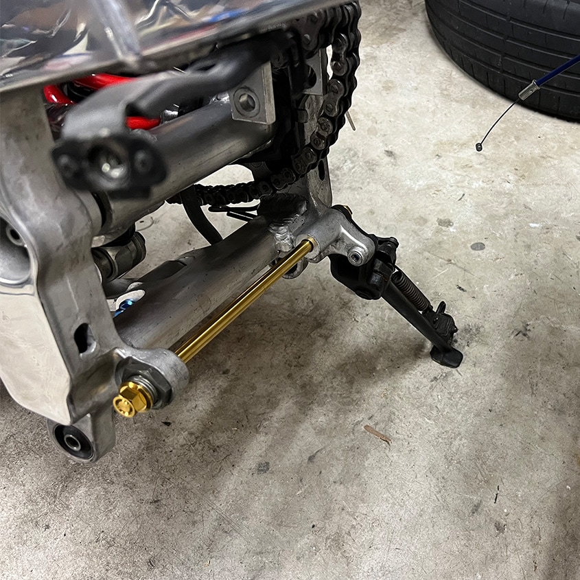 HONDA NSR250R専用 チタンボルトセット ゴールド エンジンマウント