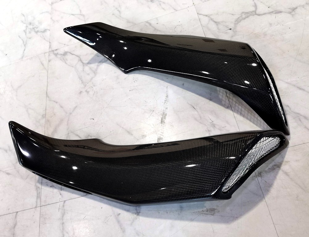 H2SX/SX SE/＋用カーボンニークーリングダクト