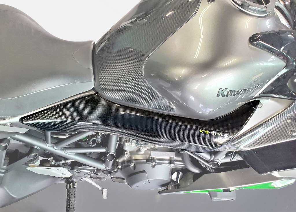 H2SX/SX SE/＋用カーボンニークーリングダクト