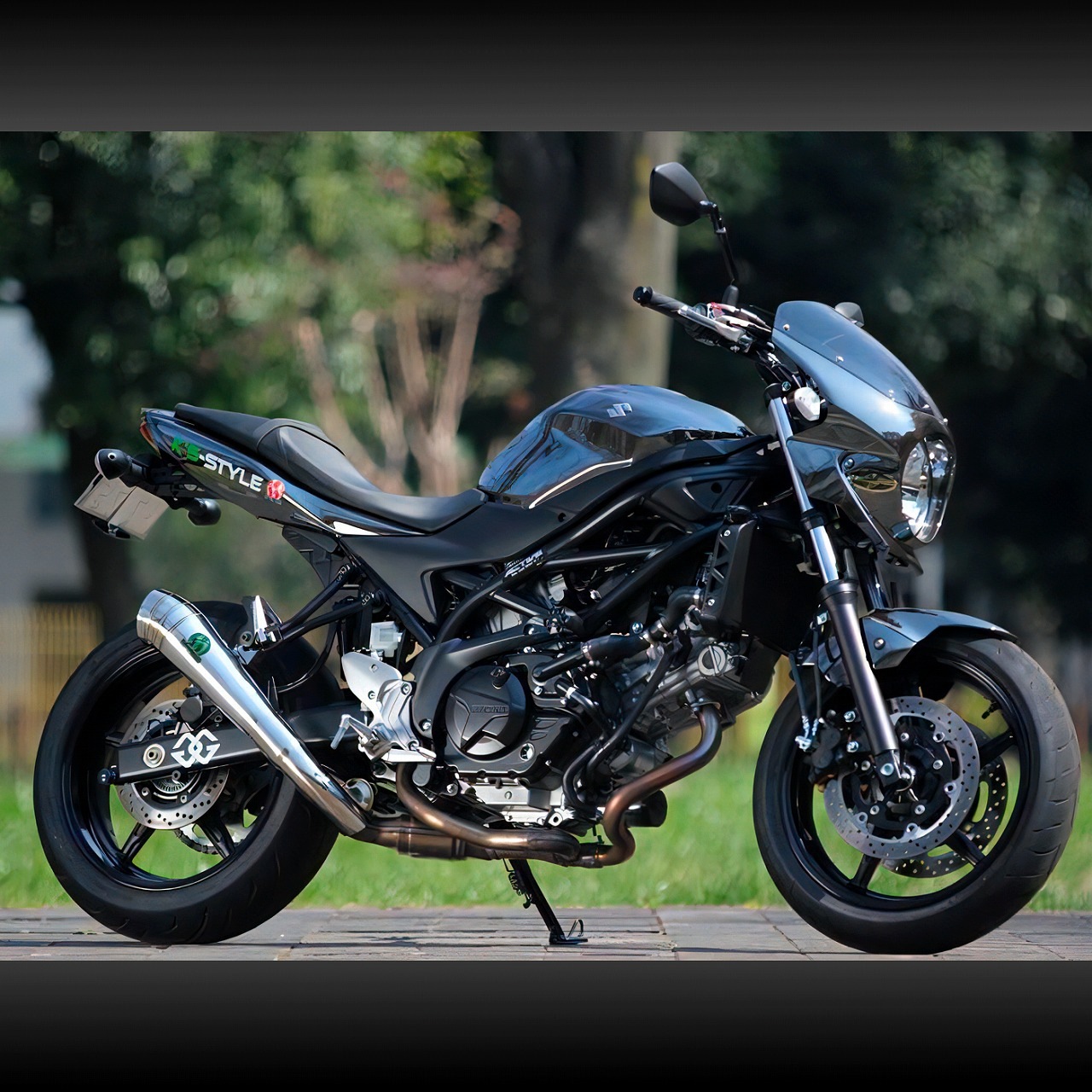 SV650ABS('16-) ビキニカウル グラススパークルブラック+スクリーン