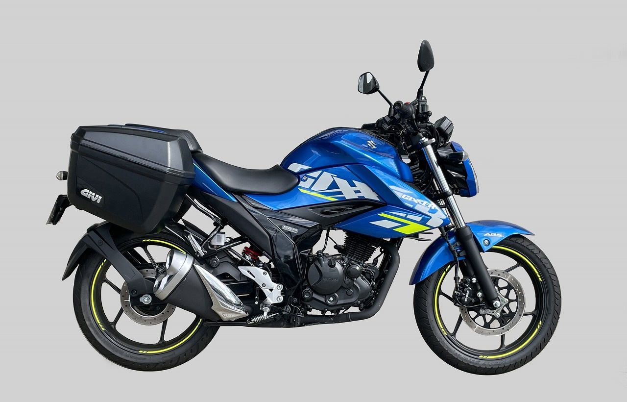 ジクサー150/250用パニアホルダー【GIVI E22/DOLOMITI】