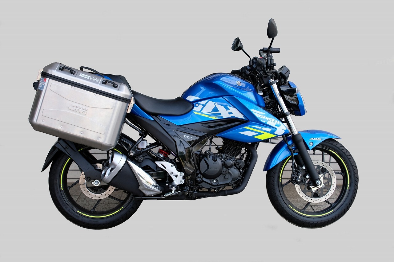 ジクサー150/250用パニアホルダー【GIVI E22/DOLOMITI】