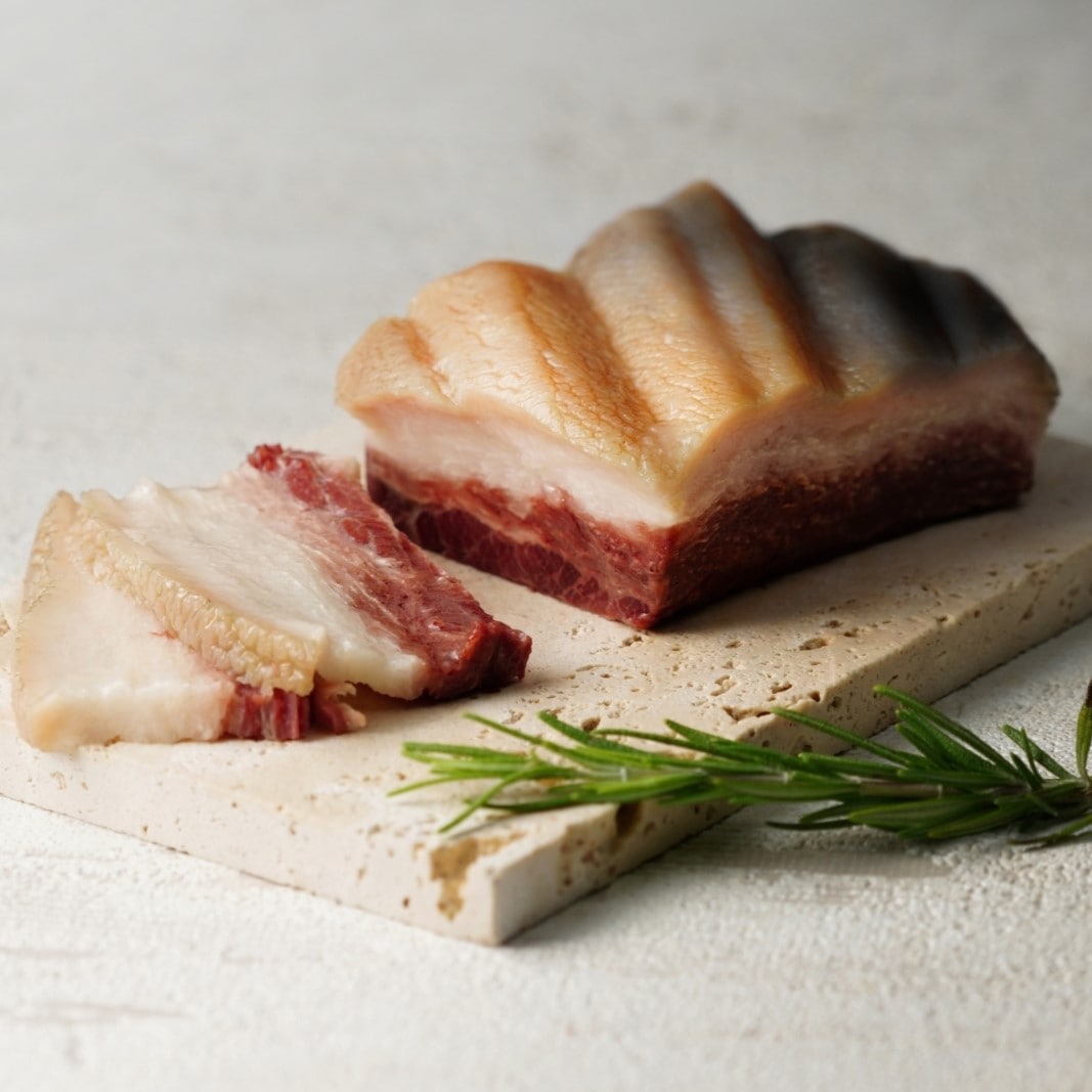 鯨歯 【ミンク6.0Ｘ6.5Ｘ6.6㌢】（良品&艶あり)　3本セツトまとめ売り。 鯨 鯨肉 くじら 珍味 のどちんこ ミンク鯨/ニタリ鯨 約70g