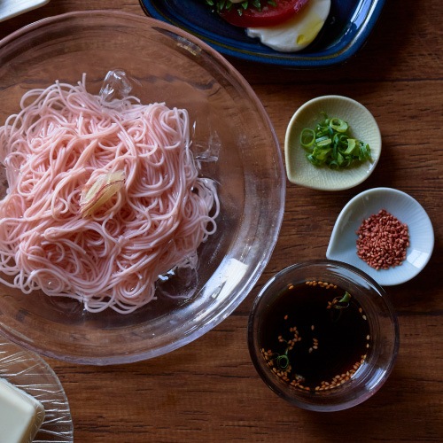 梅肉ごま（容器入り）｜梅干しの通販 和歌山の南高梅専門店｜熊平の梅
