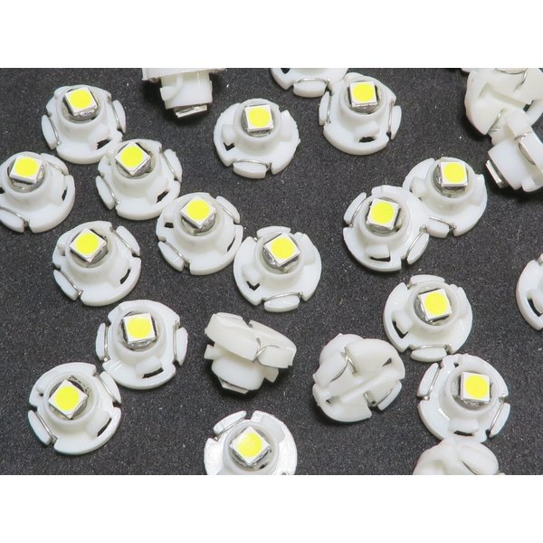 LED T4.2 白 50個 ミニベース 1smd 3030
