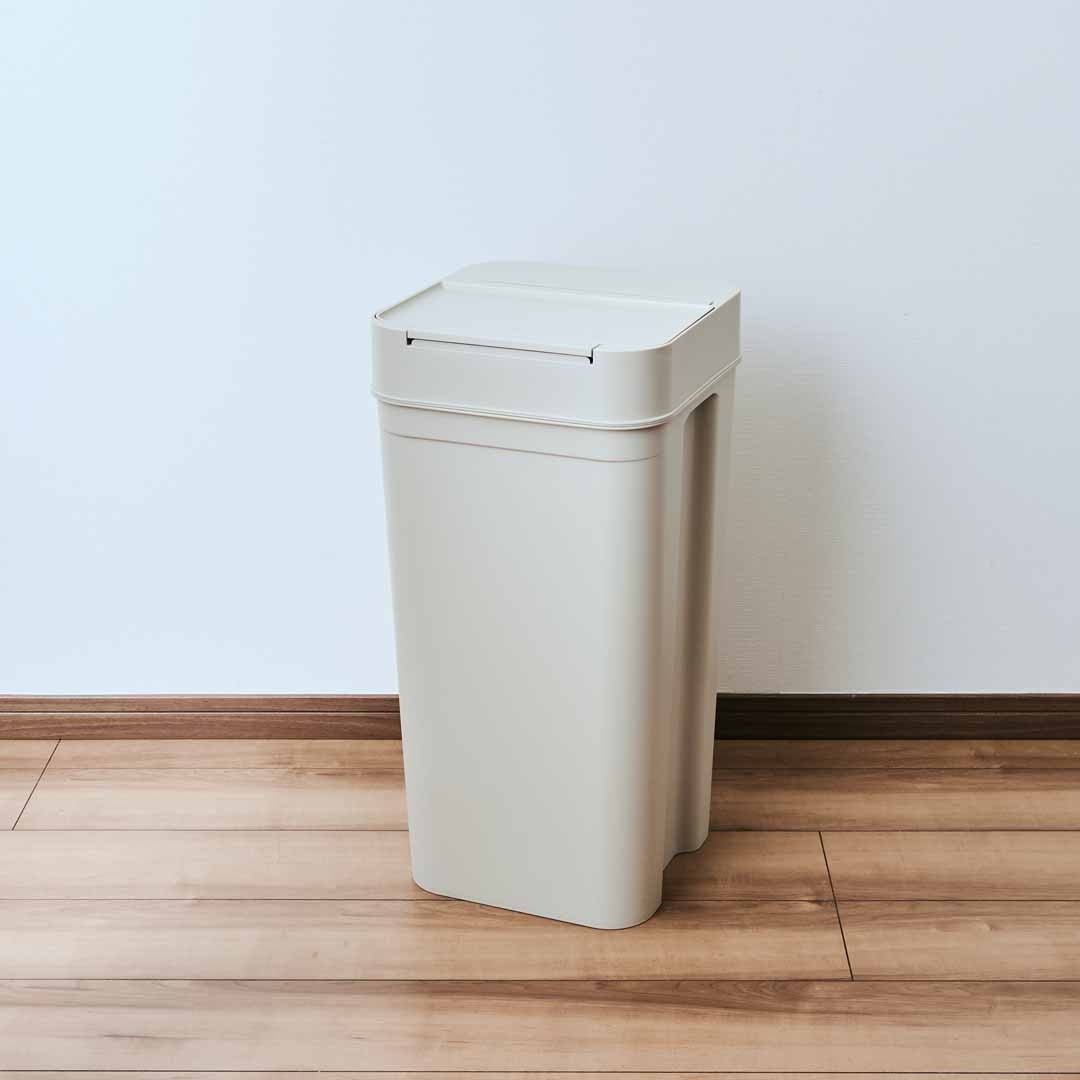 ライクイット (like-it) フタ付きゴミ箱 防臭 オムツゴミ箱 ニオイ漏れ対策 シー like-it ポイッとペール PO-03 (ゴミ箱(ごみ箱)) 価格比較 - 価格.com