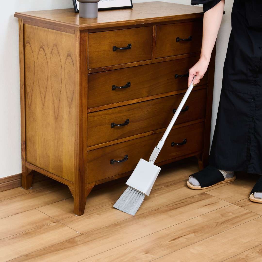 スナップオン ほうき＆ちりとりセット こんにちは！新作のグッズです👖 ほうきちりとり🧹セットとか