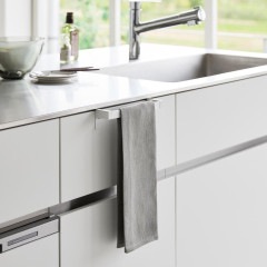 tower】 滑り落ち防止キッチンタオルハンガーバー ワイド ｜キッチン