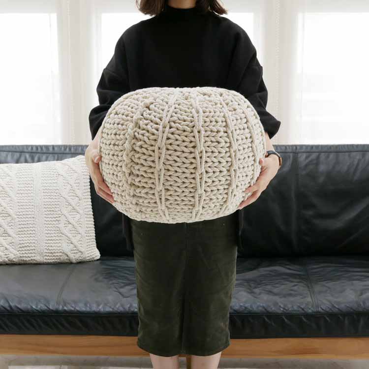 Jasleen Overseas】 ニットプフ 40×30 ナチュラル｜リビング用品