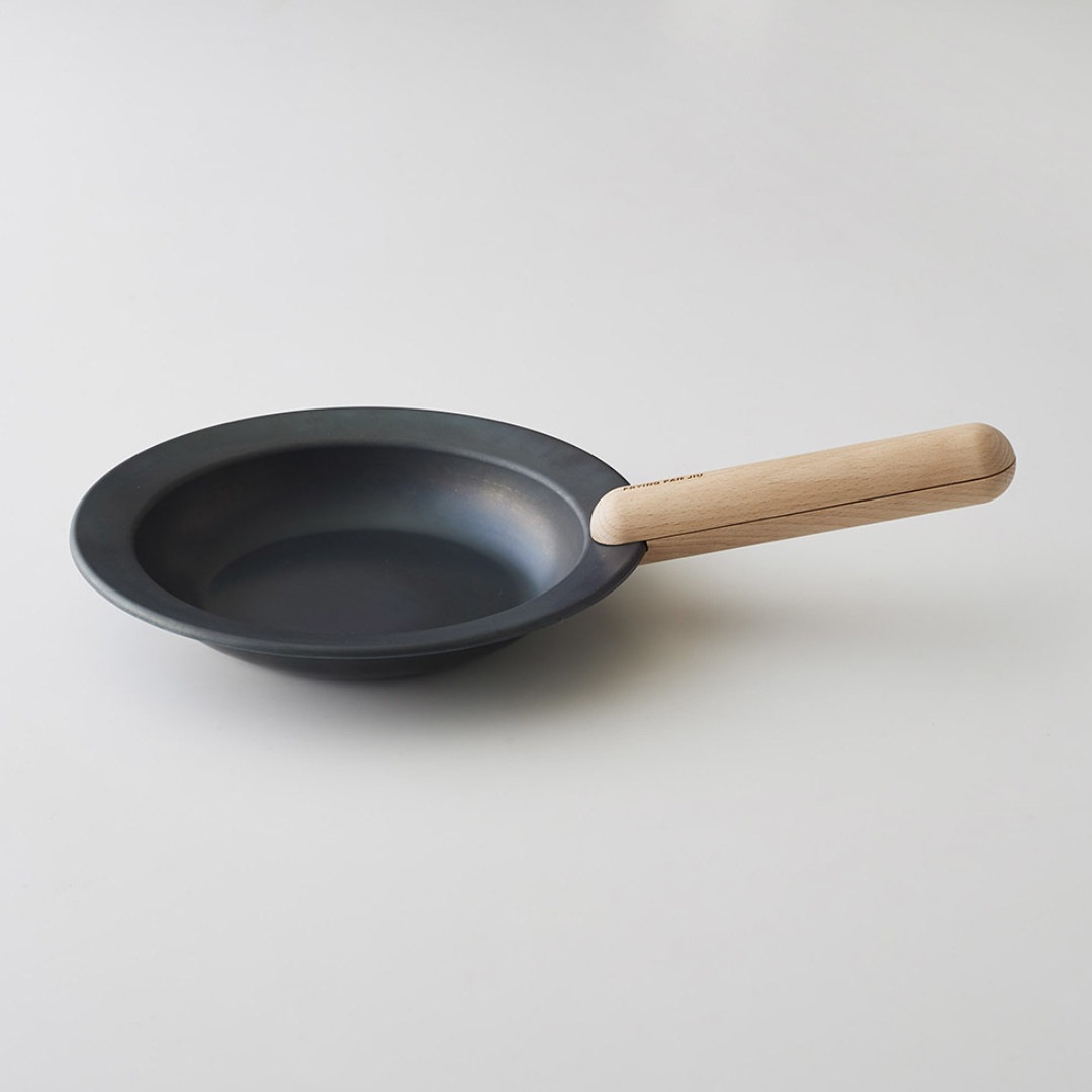 ��FRYING PAN JIU��  L �����Τ�