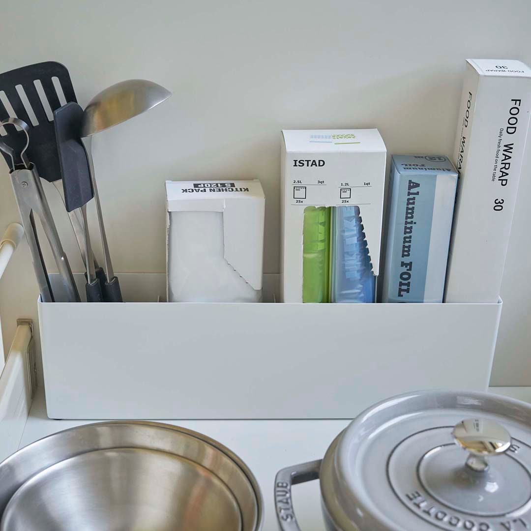 シンク下仕切り付きワイドラック タワー ホワイト｜キッチン用品