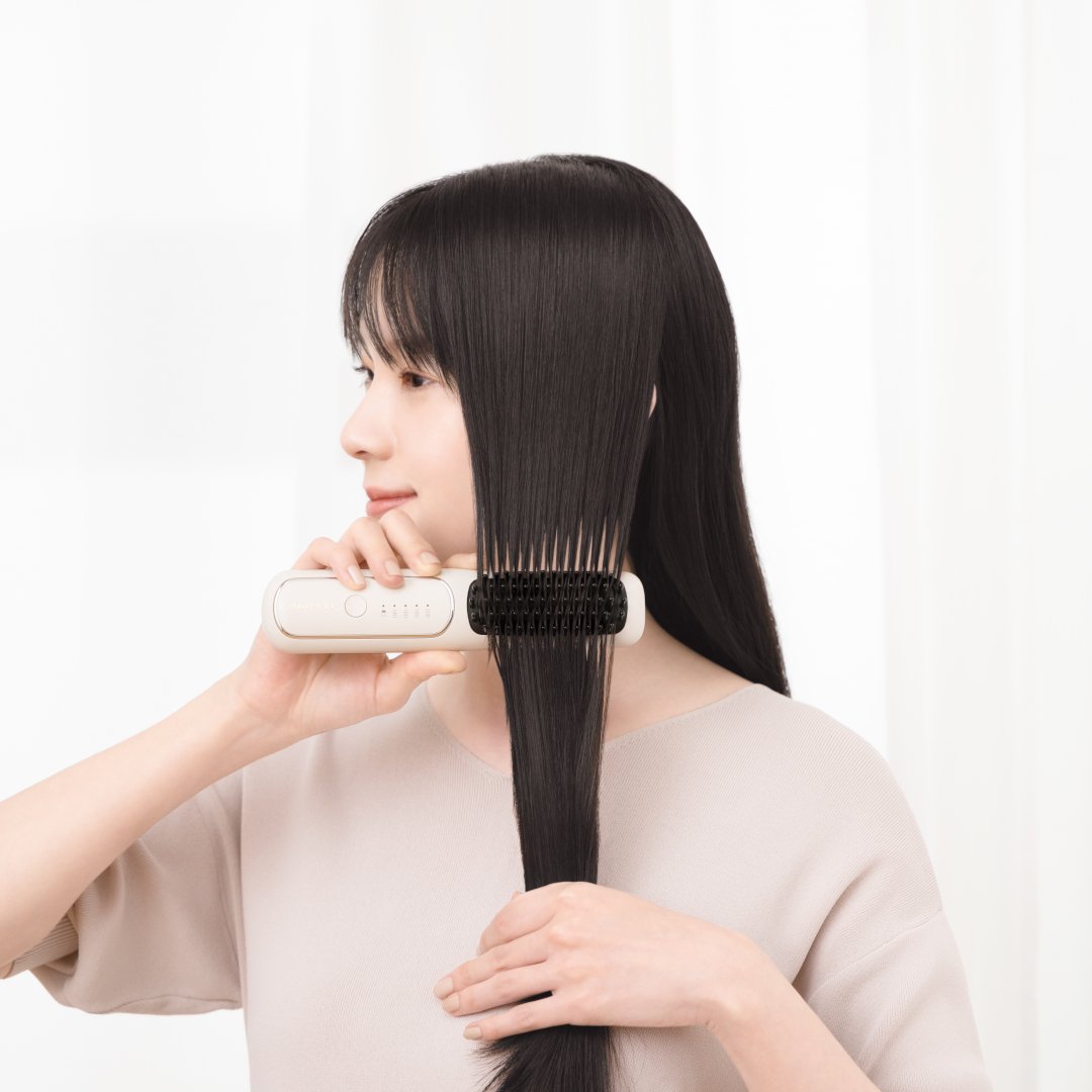 FESTINO】 充電式 スタイリング ヒーターブラシ｜バス・洗面用品