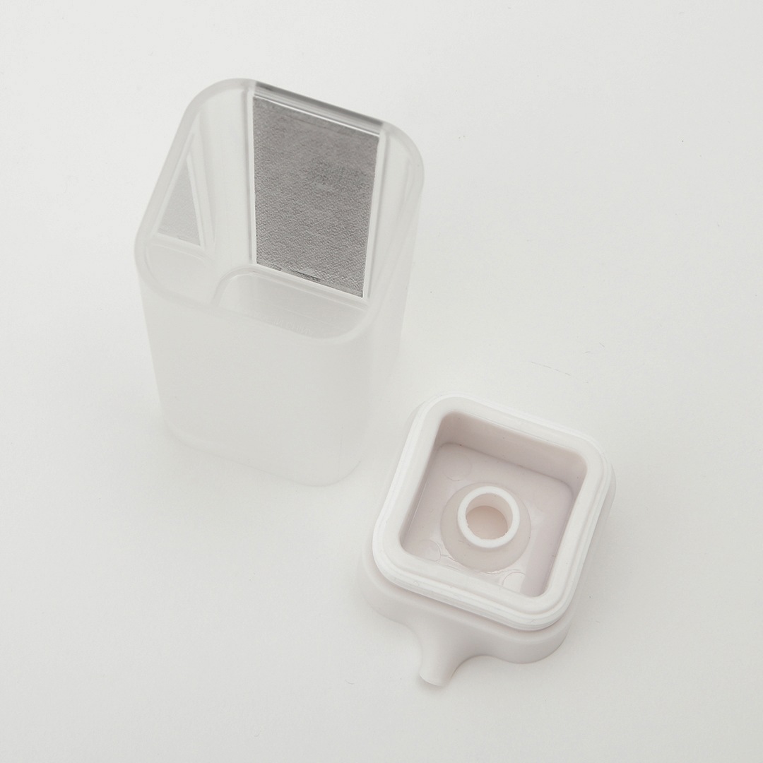 tower】マグネットプッシュ式醤油差し ホワイト｜浮かせる収納