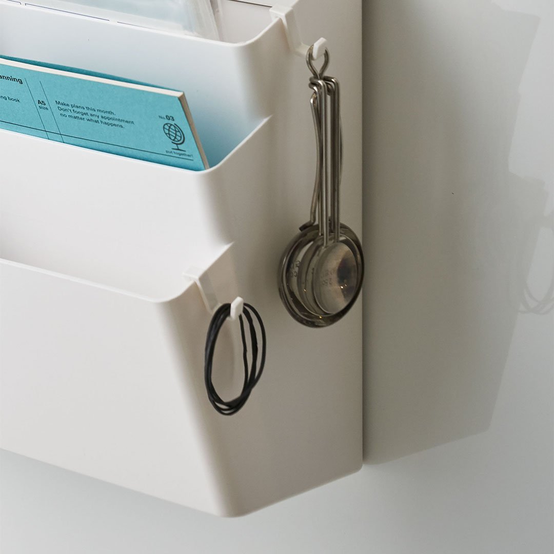 ��¢�˲��ޥ��ͥåȼ�Ǽ�ݥ��å� 3�� ��� �ۥ磻��