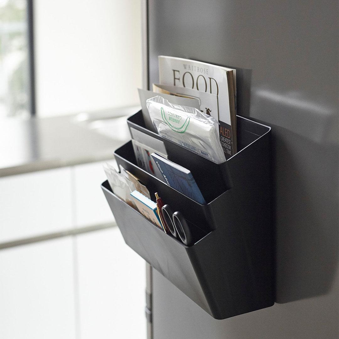 ��¢�˲��ޥ��ͥåȼ�Ǽ�ݥ��å� 3�� ��� �֥�å�