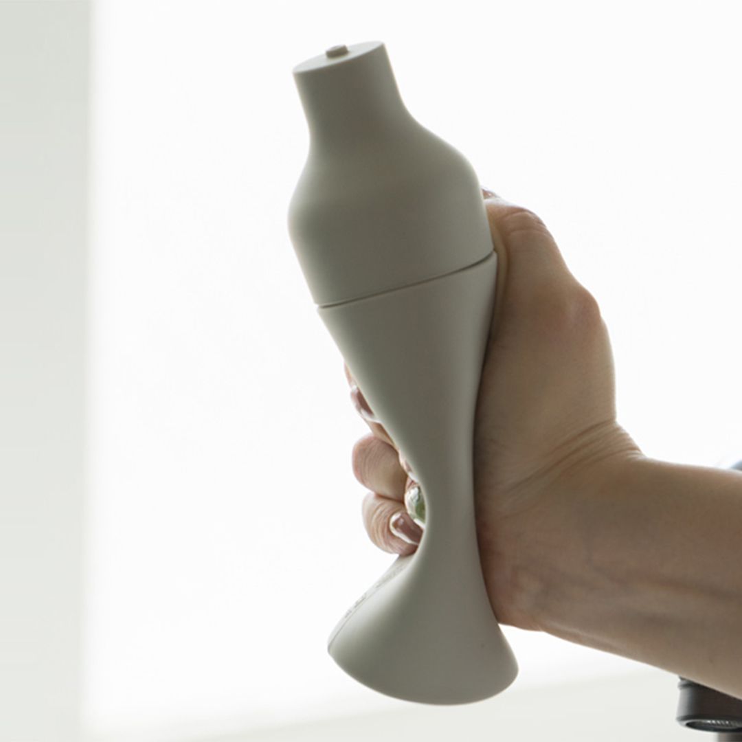 【新品・未使用・未開封】ピュアルピシェル2セット＋専用スクイーズボトル sarasa design】 スクイーズボトル チャコールグレー｜キッチン用品