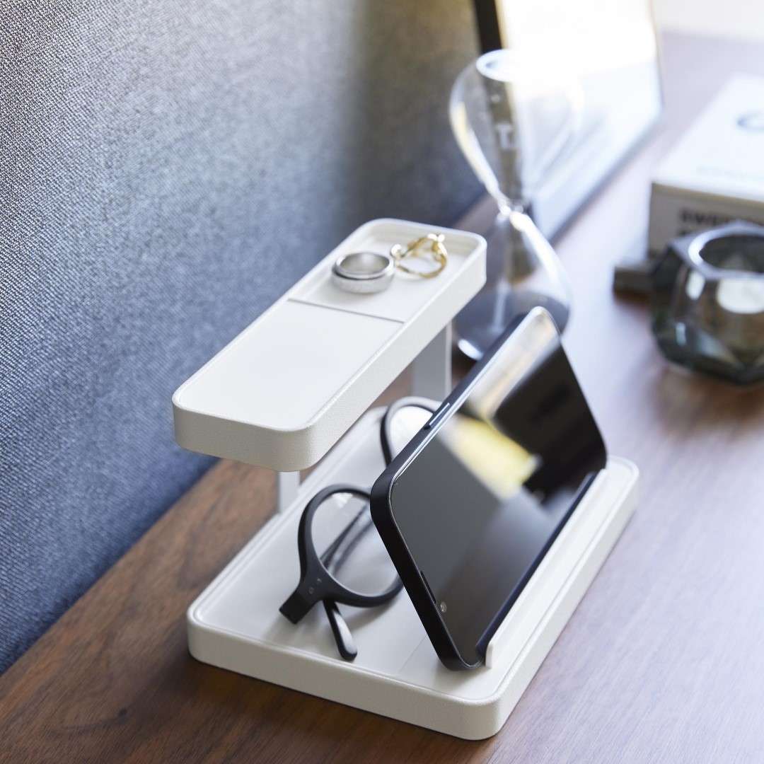 tower】 モバイル充電ステーション｜リビング用品,収納｜kurasso