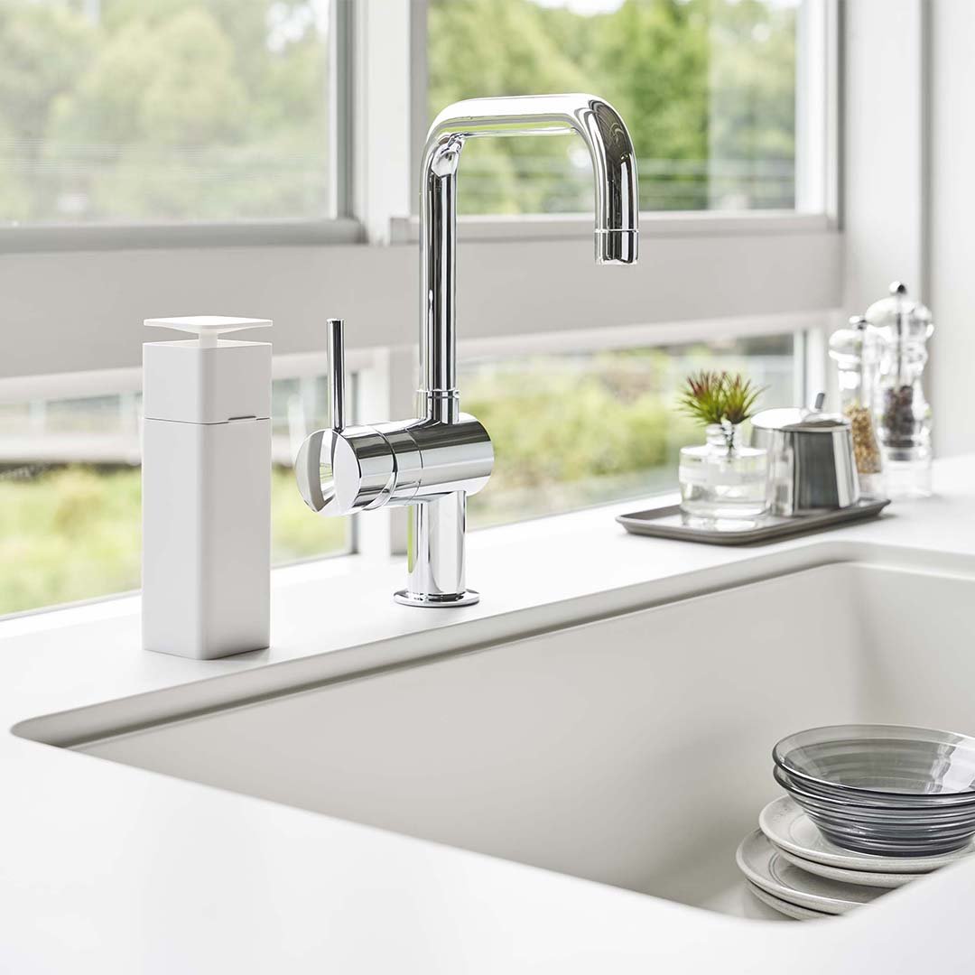 ��tower���Ҽ�ǽФ���ǥ����ڥ󥵡� �ۥ磻��