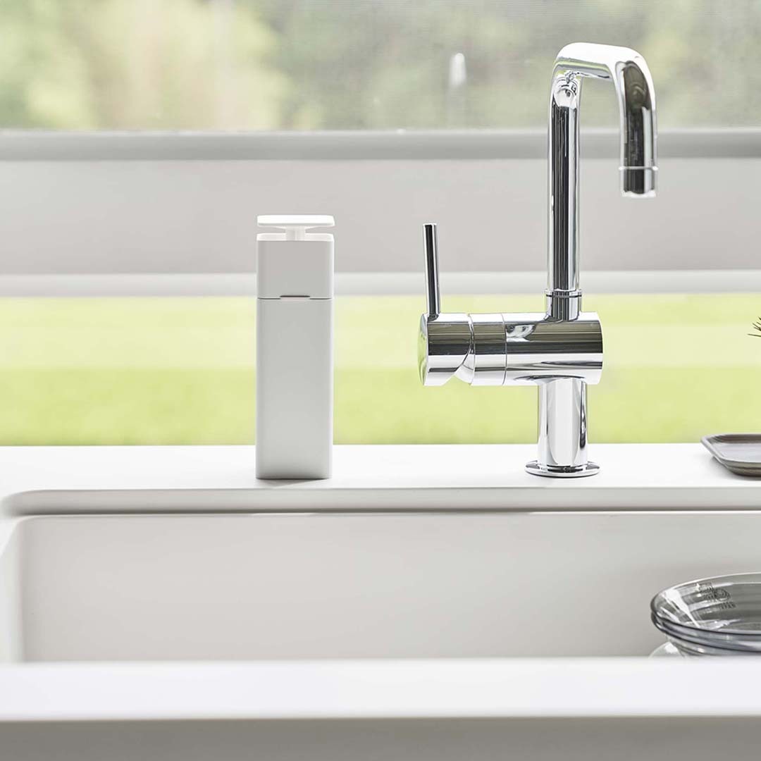 ��tower���Ҽ�ǽФ���ǥ����ڥ󥵡� �ۥ磻��