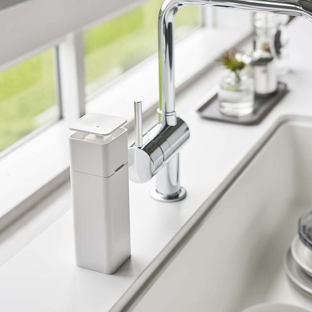 ��tower���Ҽ�ǽФ���ǥ����ڥ󥵡� �ۥ磻��