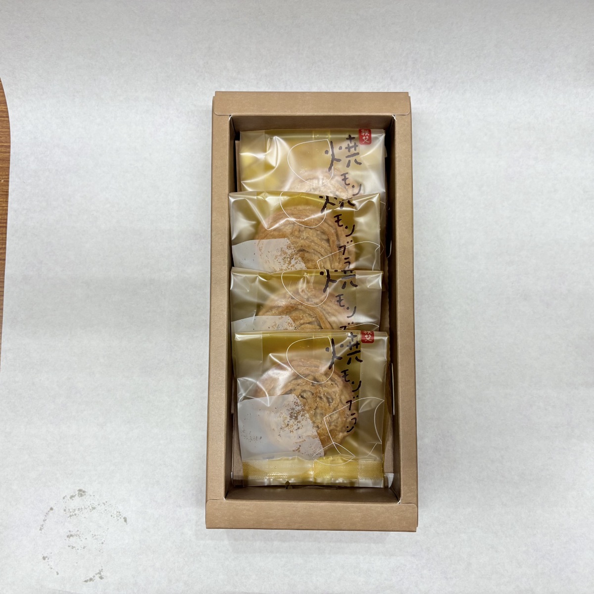 �Ƥ����֥���4������