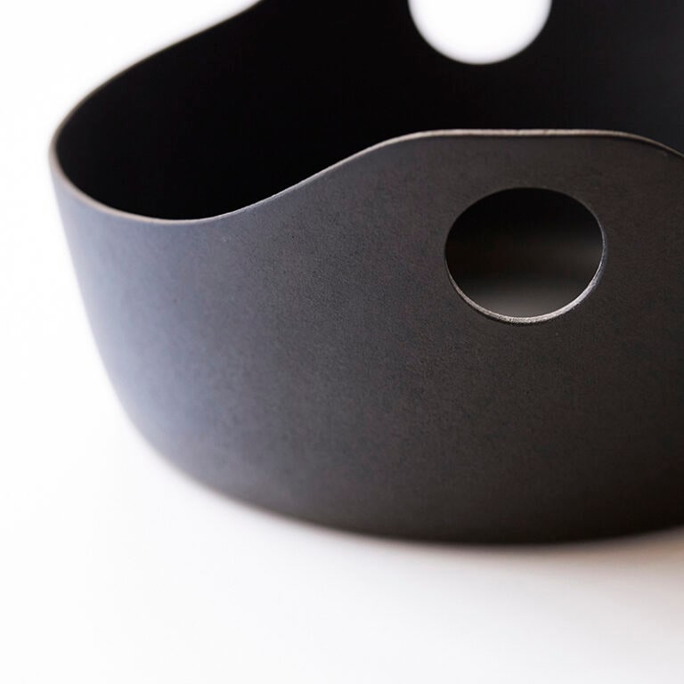 釜定　洋鍋　大　未使用品　鉄鍋 楽天市場】【マラソン期間ポイント2倍】釜定の洋鍋 大/中/小 南部鉄器