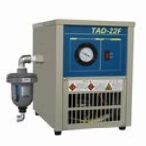 (生産終了品) 東芝 エアコンプレッサ TAD-37F 冷凍式エアドライヤ 単相100V 3.7kW50/60Hz通販