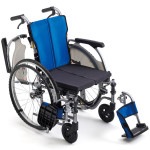 低床型 多機能 自走用車いす CRT-3-CZ