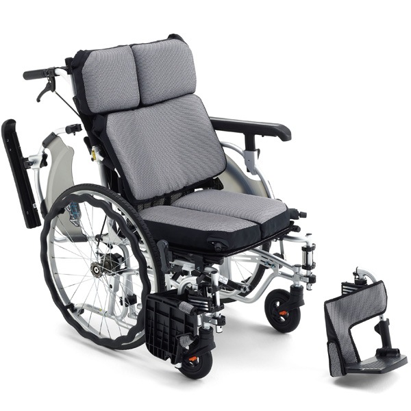 ¿��ǽ �����Ѽ֤��� AFP-22�Υ����ե��åġ��ץ�ߥ���22��