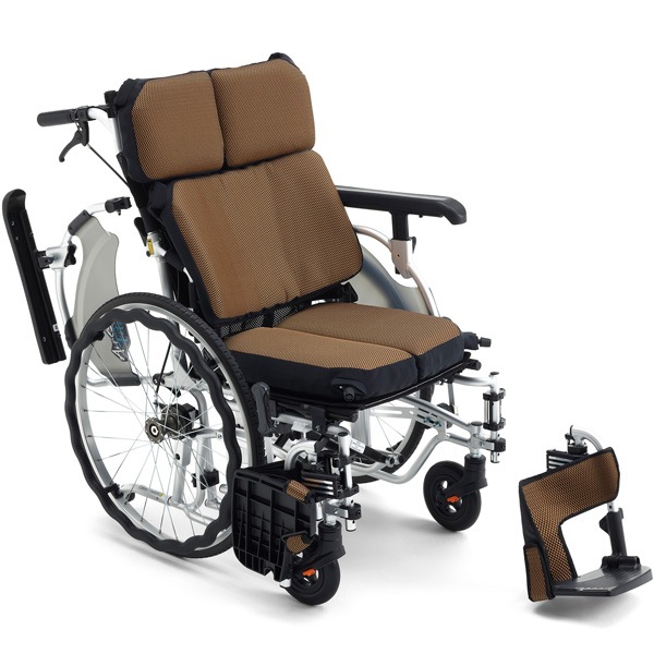 ¿��ǽ �����Ѽ֤��� AFP-22�Υ����ե��åġ��ץ�ߥ���22��