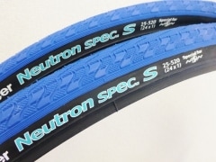 【バトンホイール＋青タイヤ（パナレーサー）】 パナレーサーニュートロン SPEC-S(Panaracer)25-520/25-501 | タイヤ