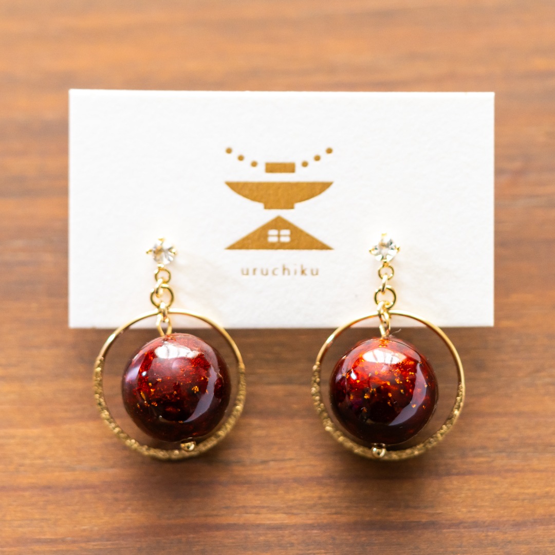 輪／漆イヤリング