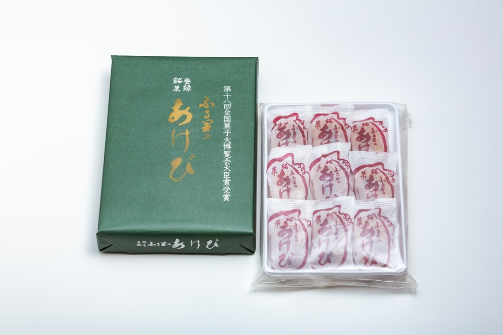 ������9������