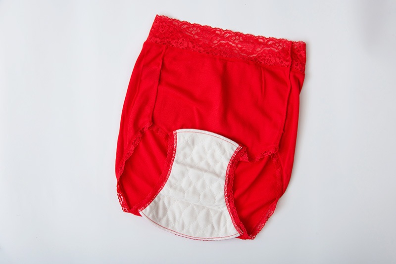 BUTTSTAIN!赤白ショーツ