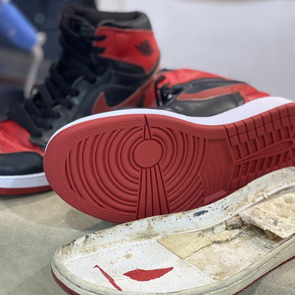 NIKE AIR JORDAN 1（エアジョーダンワン）ソール交換