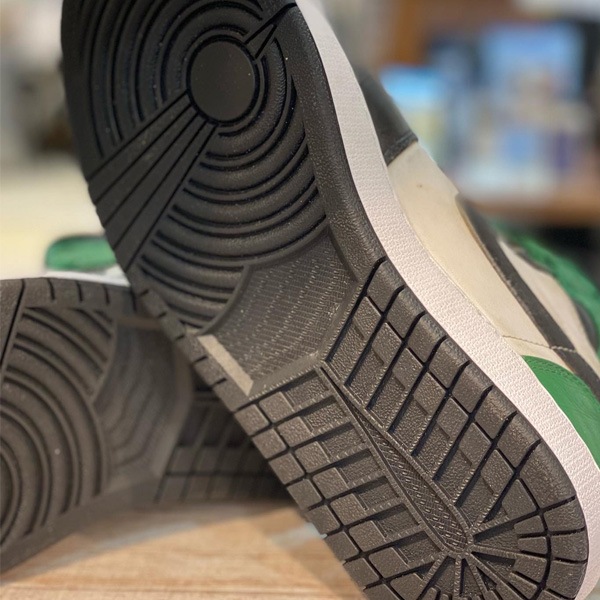 NIKE AIR JORDAN 1（エアジョーダンワン）ソール交換