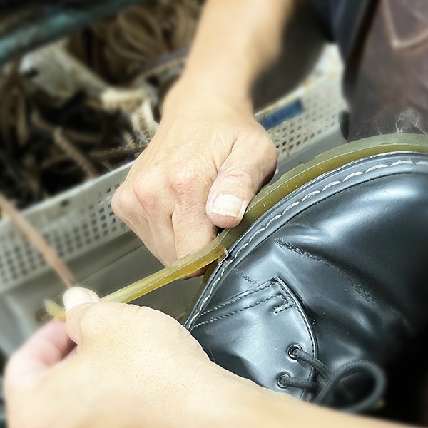 Dr.マーチン ソール交換